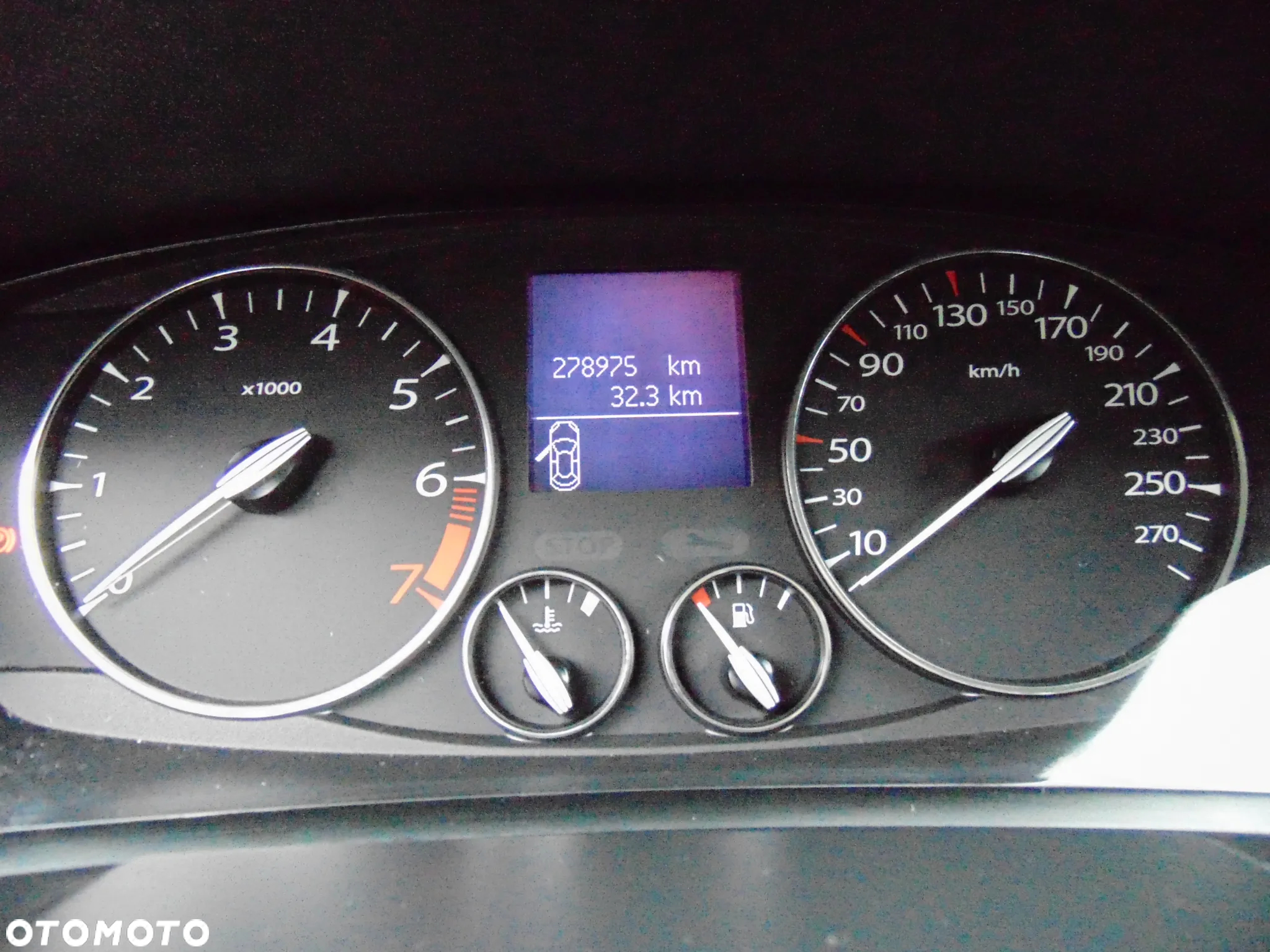 Renault Laguna - 8