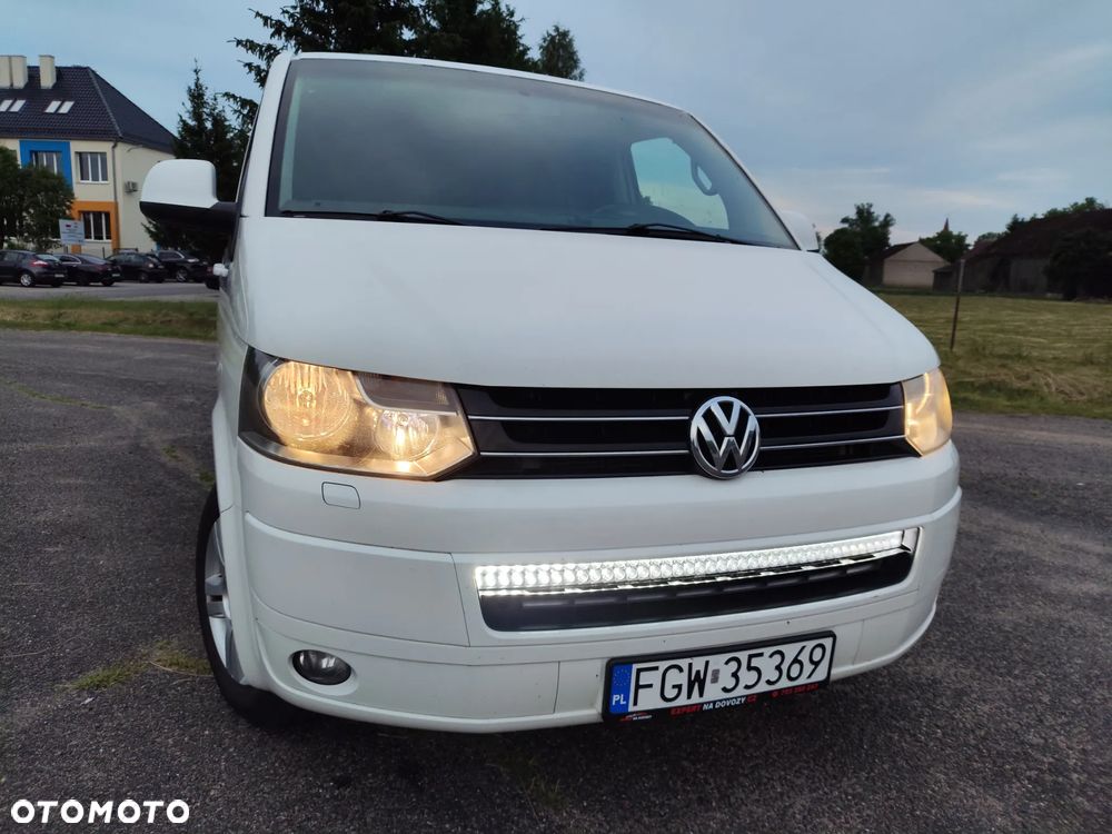 Volkswagen Multivan - 38