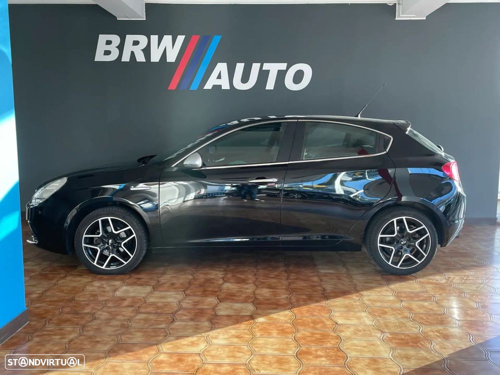 Alfa Romeo Giulietta - 2