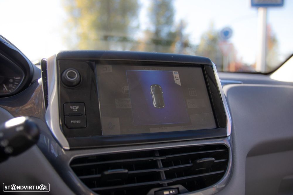 Peugeot 208 1.4 HDi - 27