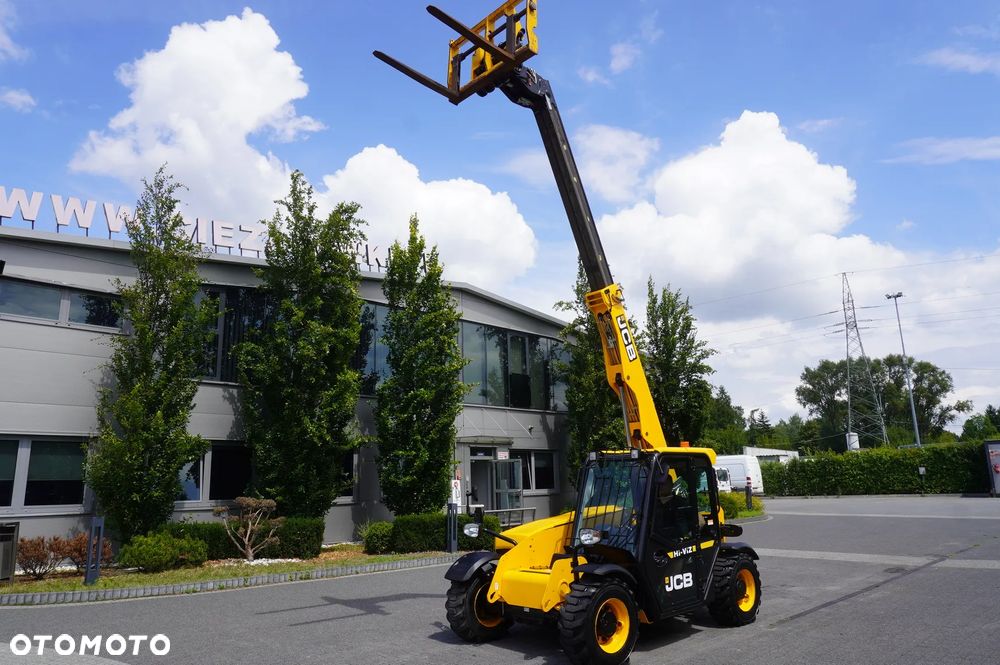 JCB 525-60T5 / 2022 / 860 MTH! / 2,5 t / zasięg 6 m / joystick - 18
