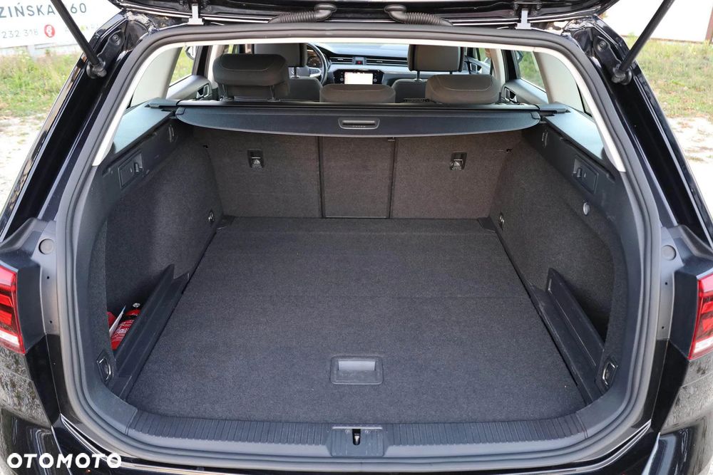 Volkswagen Passat - 41