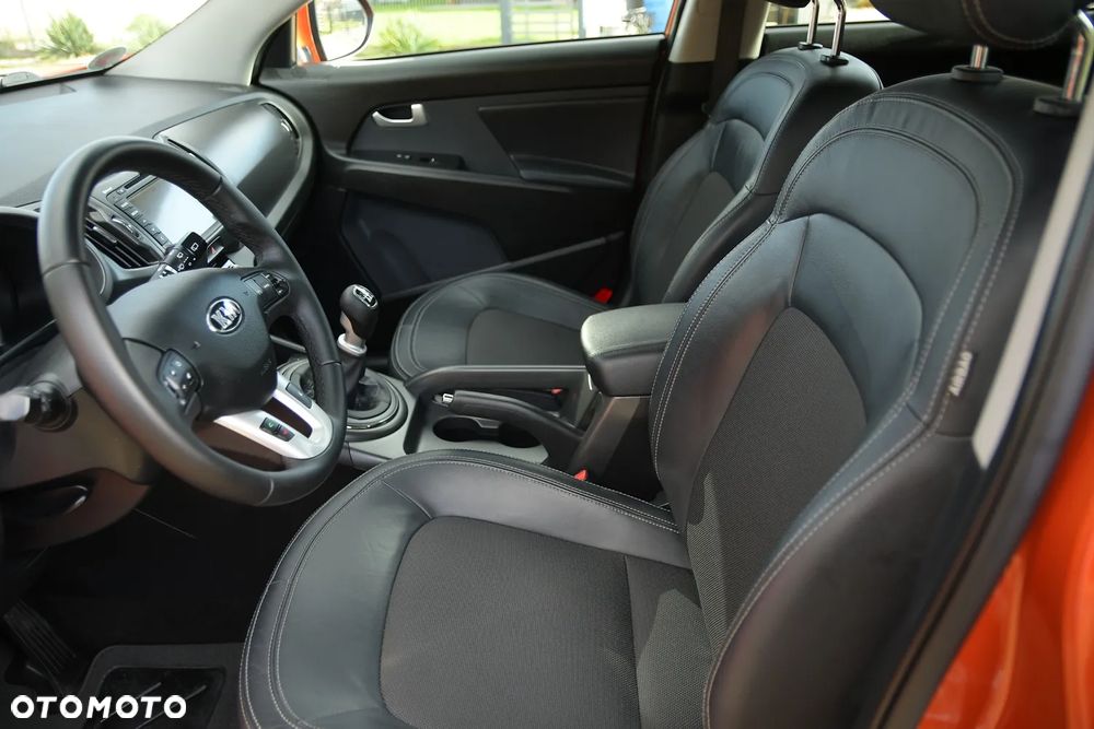 Kia Sportage 2.0 CRDI 4WD Dream-Team Edition - 26