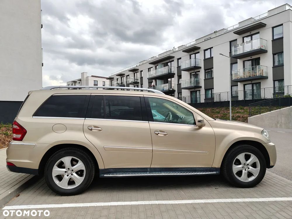 Mercedes-Benz GL 450 4Matic 7G-TRONIC - 3