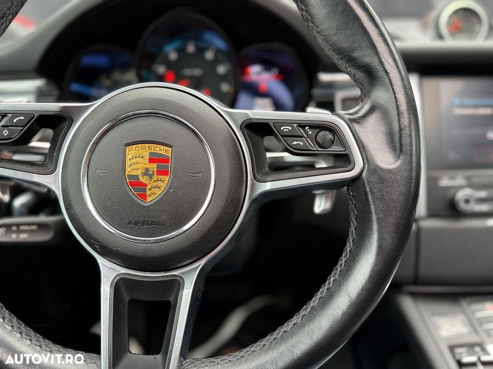 Porsche Macan - 6