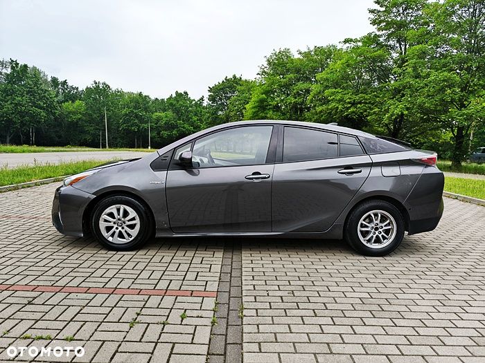Toyota Prius - 5