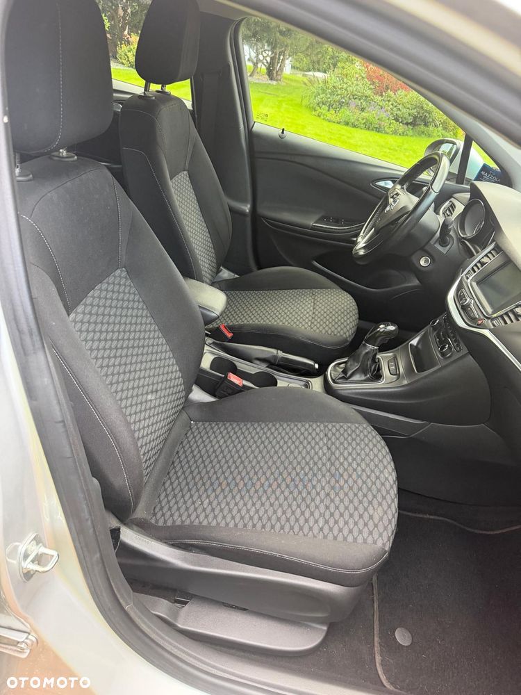 Opel Astra - 16