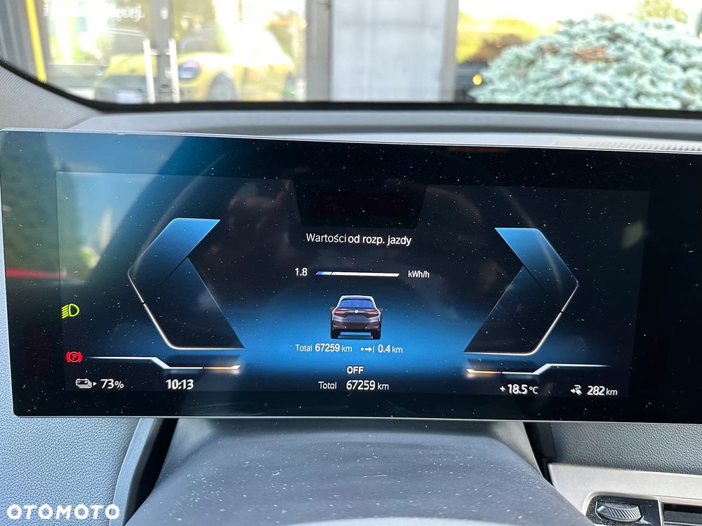 BMW iX xDrive40 76.6kWh Essence - 17