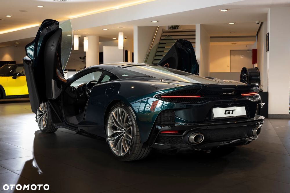 McLaren GT - 3