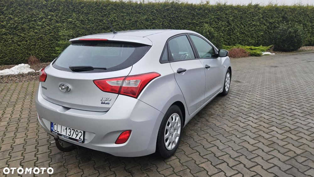 Hyundai i30 blue 1.6 CRDi Classic - 8