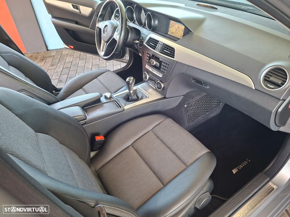 Mercedes-Benz C 220 CDI Avantgarde Edition - 12
