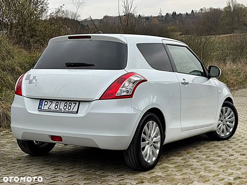 Suzuki Swift 1.2 Premium - 4