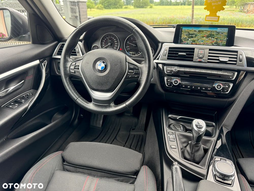 BMW Seria 3 320d xDrive Sport Line Shadow - 17