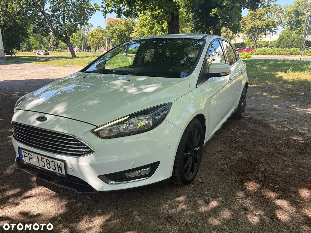 Ford Focus 1.5 EcoBoost STart-Stopp-System TITANIUM - 12