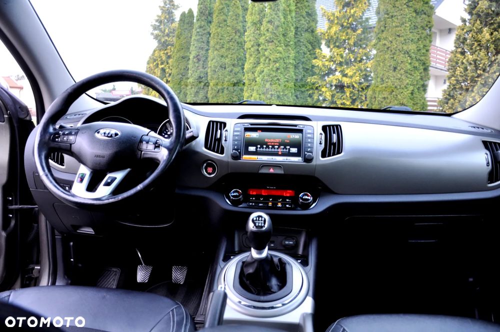 Kia Sportage 1.7 CRDI 2WD ISG Dream-Team Edition - 29