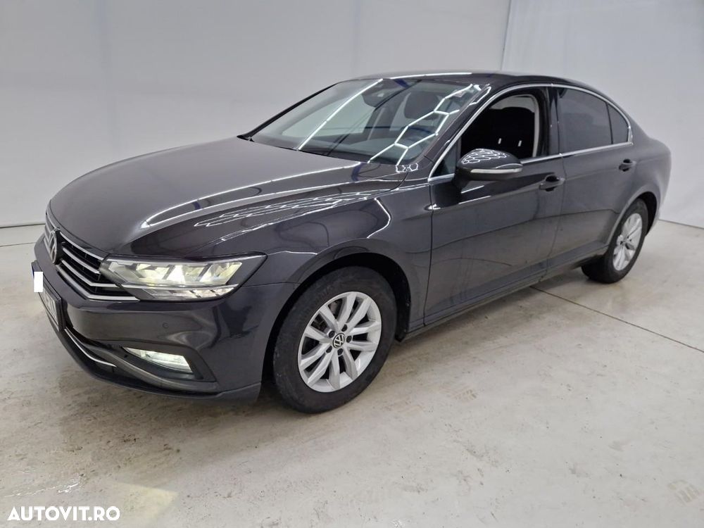 Volkswagen Passat 2.0 TDI DSG Comfortline - 1
