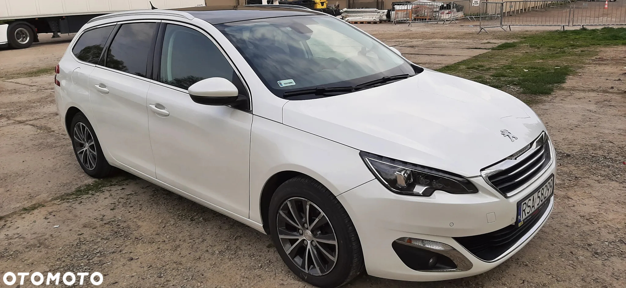 Peugeot 308 2.0 BlueHDi Allure S&S - 5