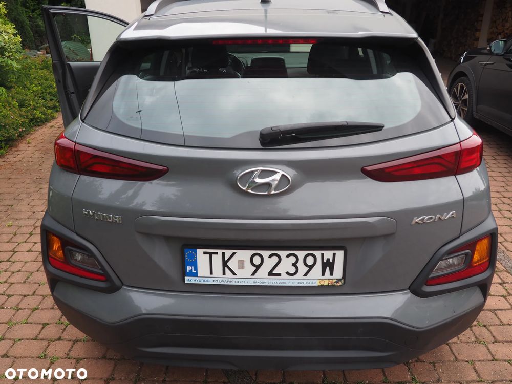 Hyundai Kona - 12