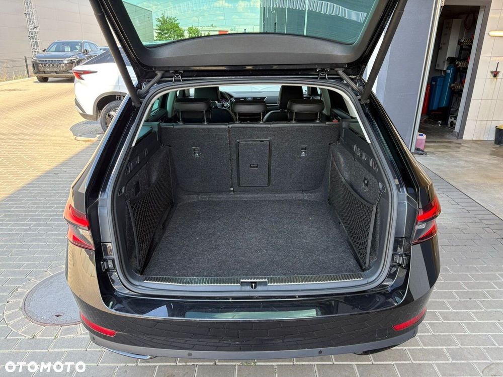 Skoda Superb 2.0 TDI SCR L&K DSG - 18
