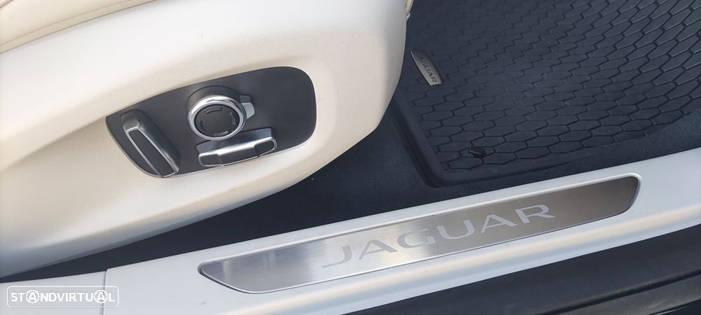 Jaguar I-Pace EV400 AWD R-DYNAMIC HSE - 12