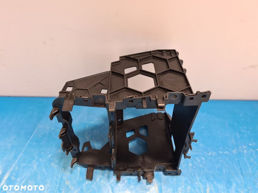 RAMKA RADIA 1K0858005 VOLKSWAGEN GOLF V - 3