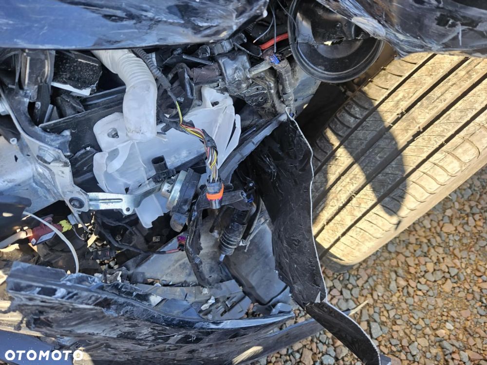 Audi A3 Sportback 1.4 TFSI e-tron Ambiente - 12