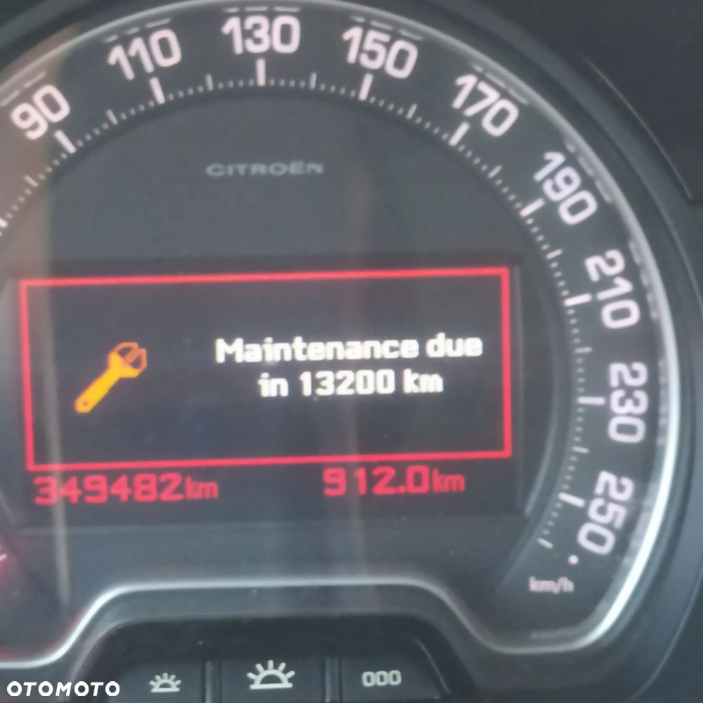 Citroën C5 1.6 HDi Dynamique Equilibre Navi - 25