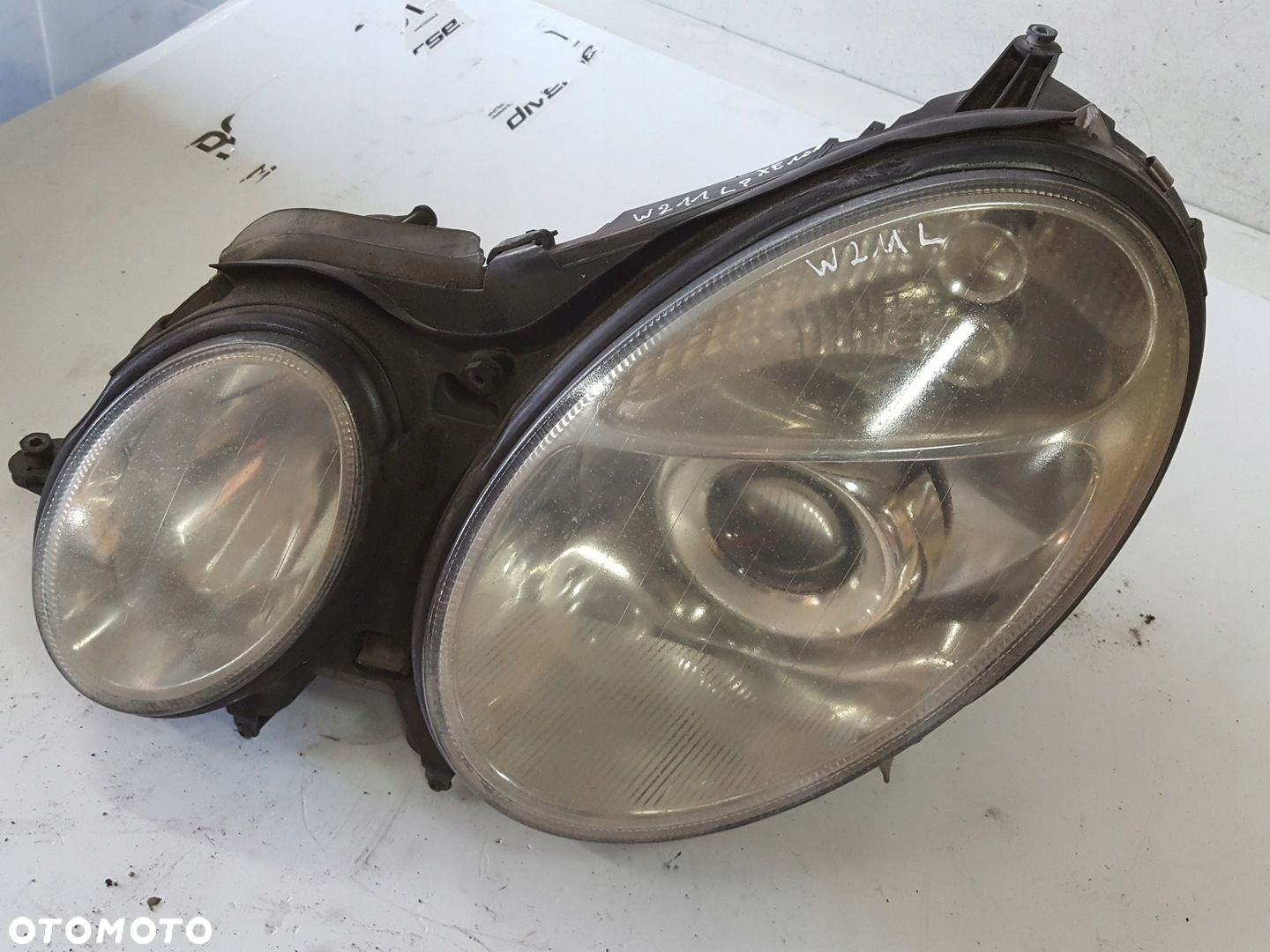 MERCEDES E W211 LAMPA XENON LEWA PRZÓD ANGLIK - 2