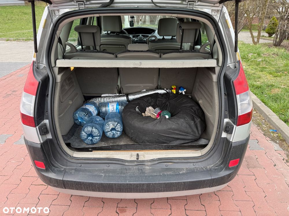 Renault Scenic 1.6 16V Confort Expression - 14