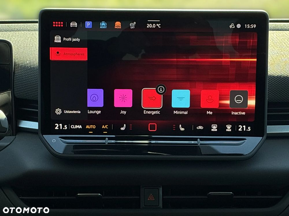 Volkswagen T-Roc 1.5 eTSI R-Line DSG - 18