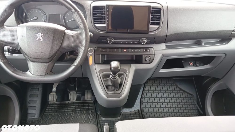 Peugeot Expert Kombi Long 2,8t - 3