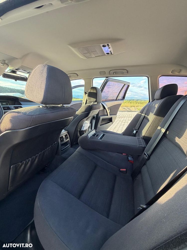 BMW Seria 5 520d - 31