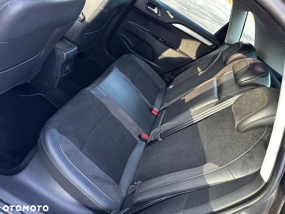 Citroën C4 BlueHDi 120 Stop&Start Shine - 14