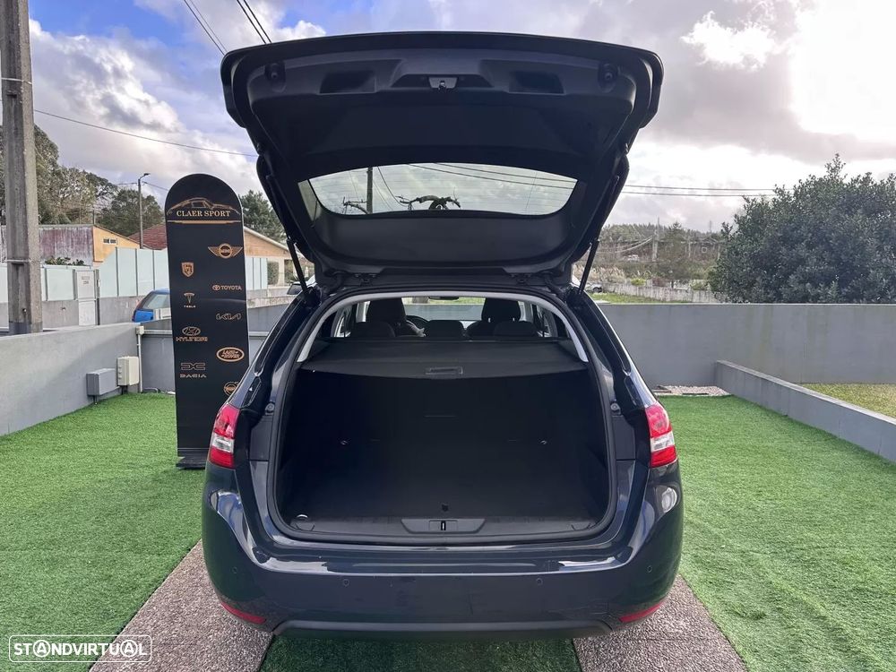 Peugeot 308 SW 1.2 PureTech Style - 14