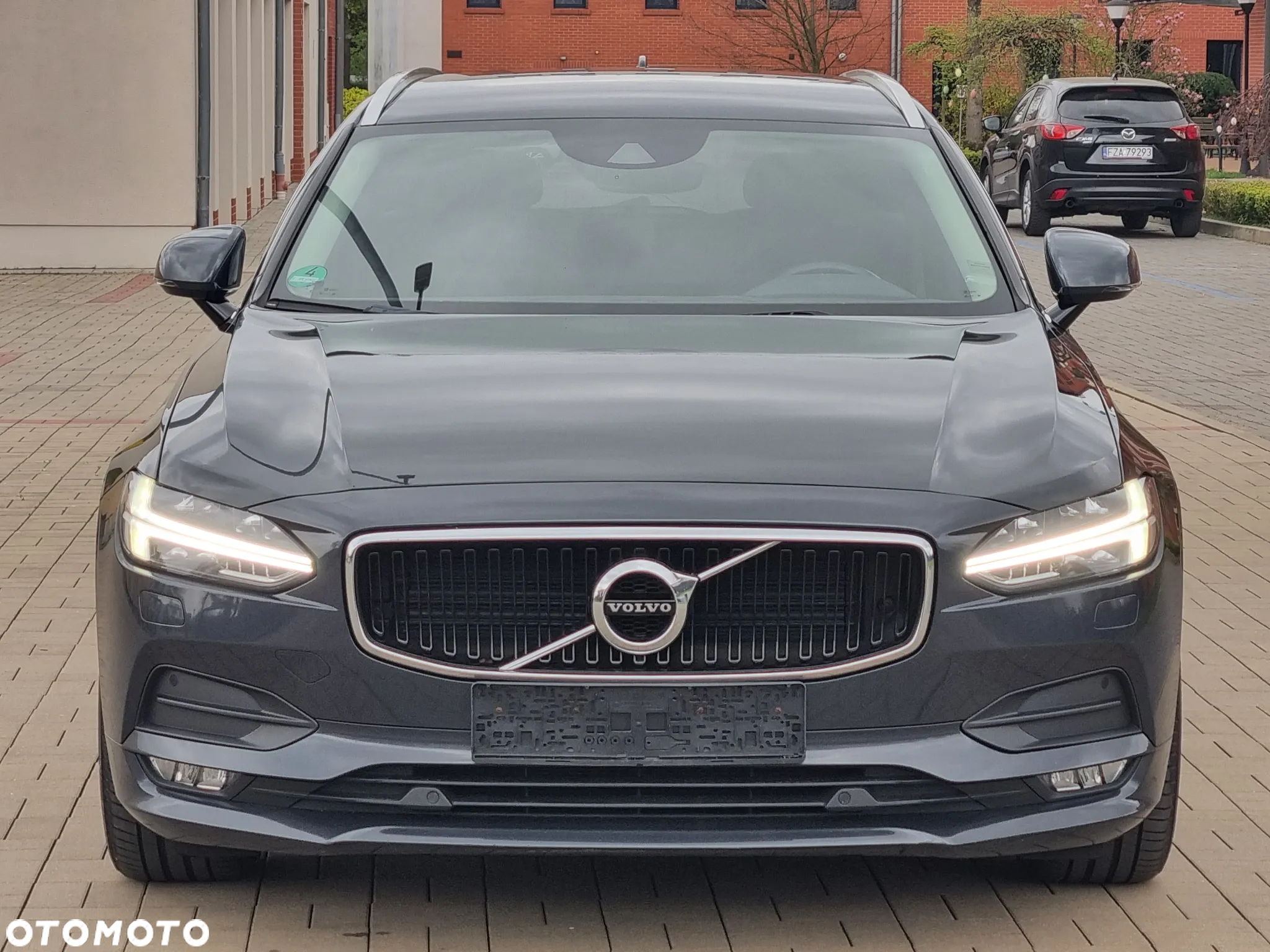 Volvo V90 D4 Geartronic Momentum Pro - 8