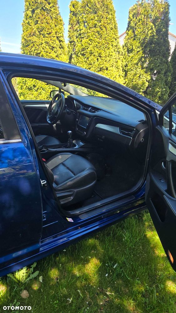 Toyota Avensis - 4