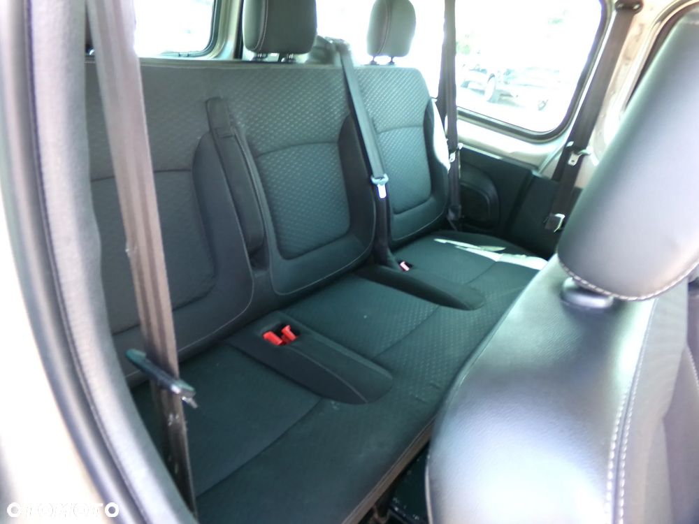 Opel Vivaro - 9