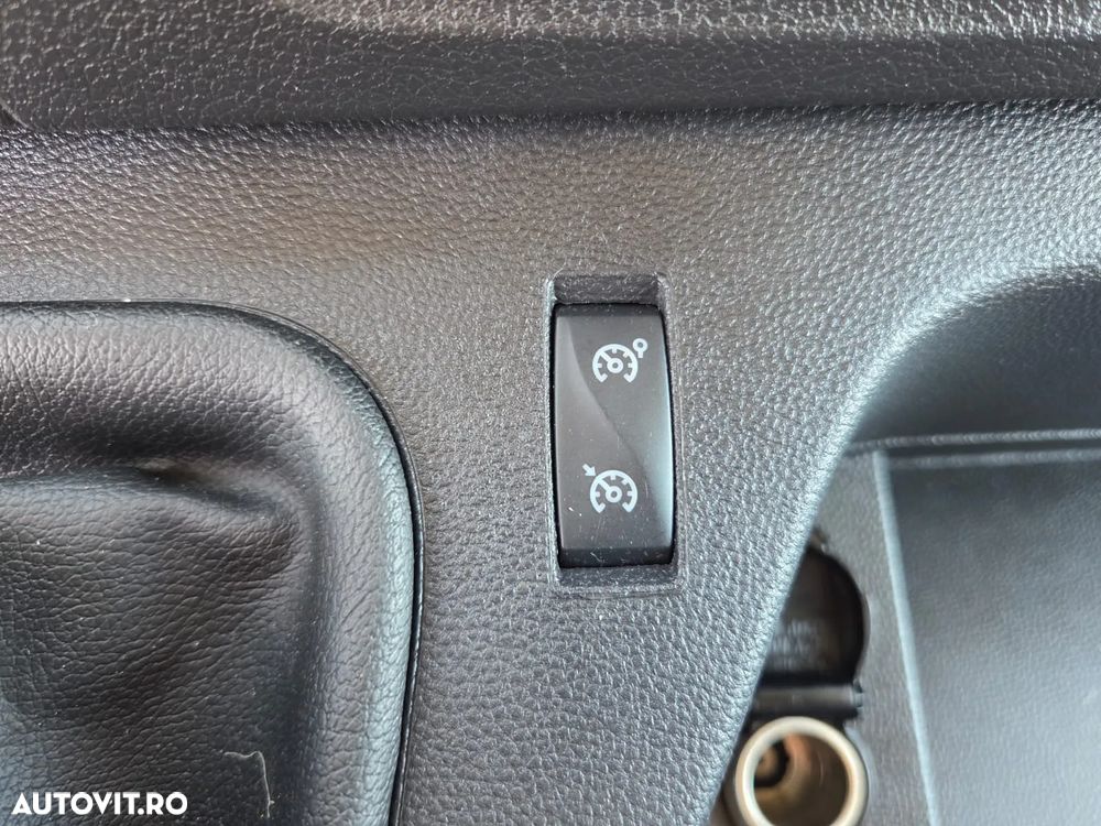 Renault New Master Axa Dubla L5H3 - 31