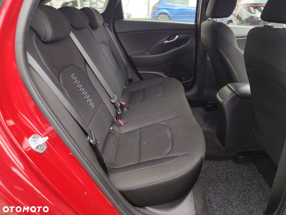 Hyundai i30 1.4 GO - 23