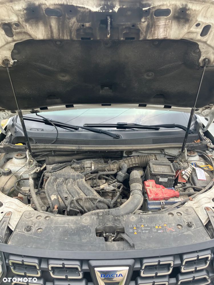 Dacia Duster 1.6 SCe Access S&S - 9