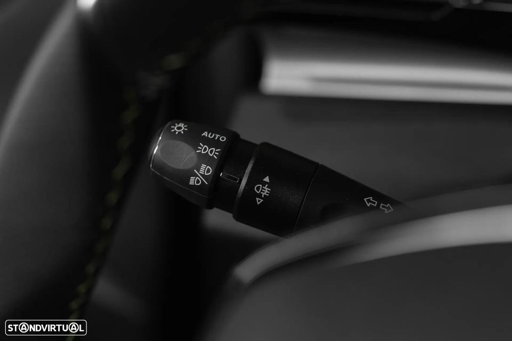 Peugeot 408 1.6 Hybrid GT e-DCS7 - 32