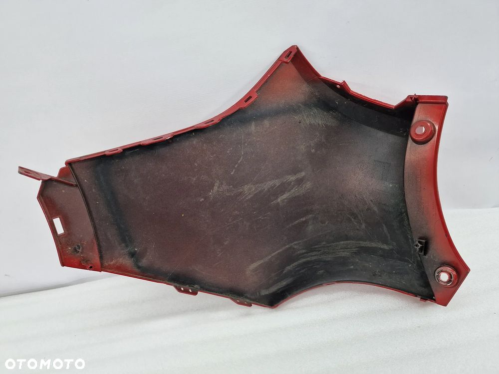 RENAULT KADJAR 14- BOCZNA CZĘŚĆ / NAROŻNIK PRAWY ZDERZAKA TYLNEGO , BORDO METALIK , NR 850164128R , NR AUKCJI BZ43 - 9