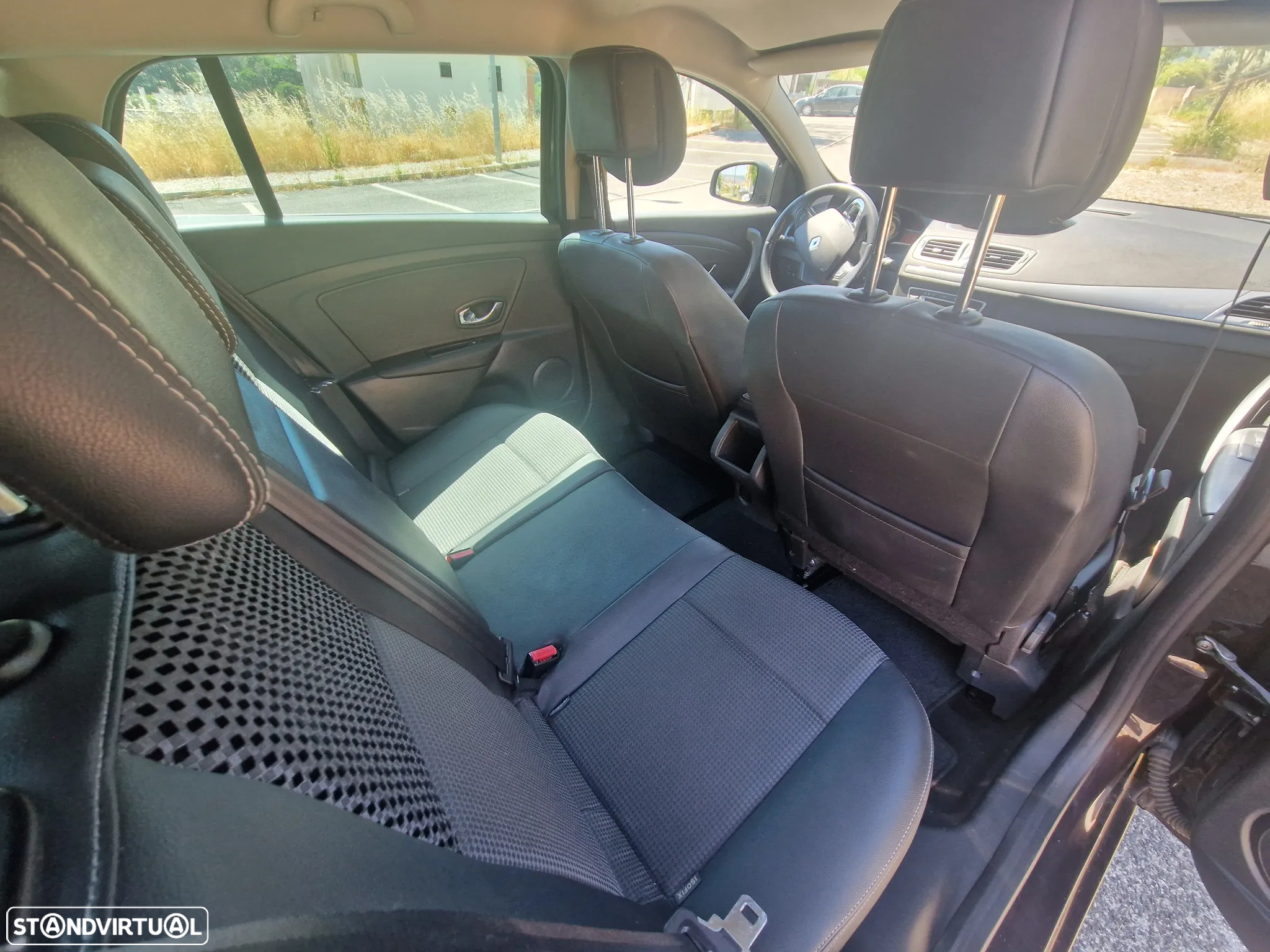 Renault Mégane Sport Tourer 1.5 dCi Dynamique S SS - 11