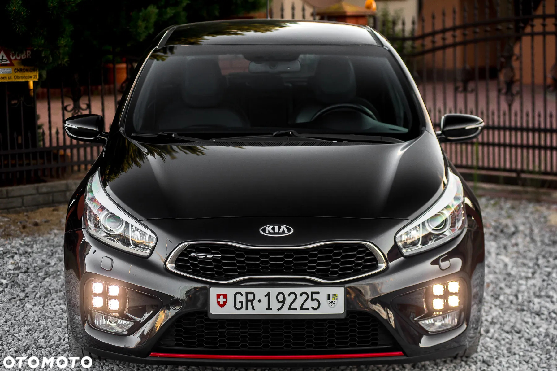 Kia Ceed 1.6 T-GDI GT - 4