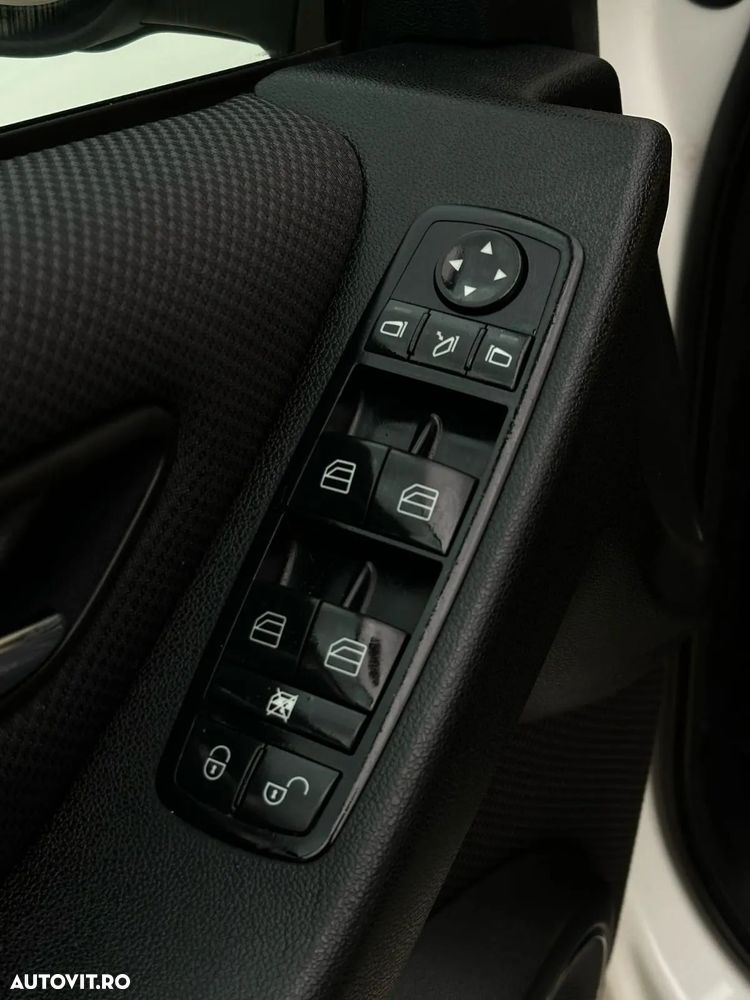Mercedes-Benz B - 10