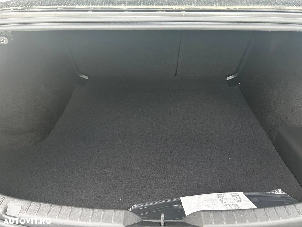 Mazda 3 e-Skyactiv X186 AT MHEV Center-Line - 18