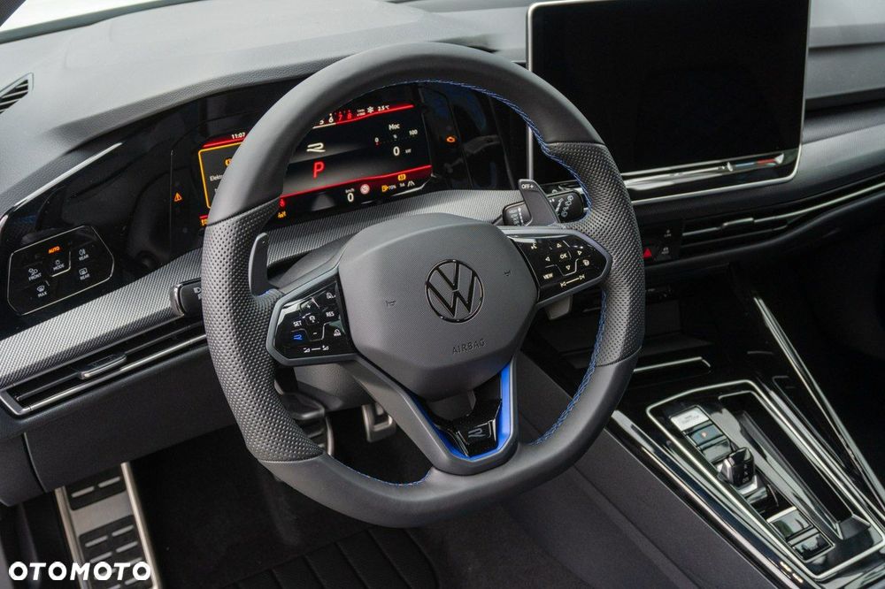 Volkswagen Golf - 12