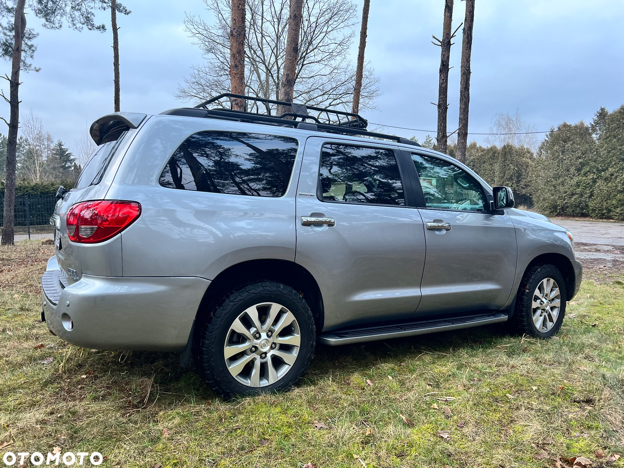 Toyota Sequoia - 8