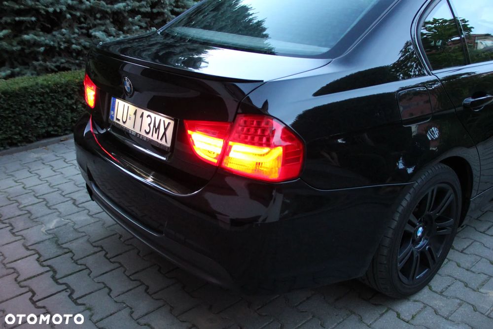 BMW Seria 3 330i xDrive - 5