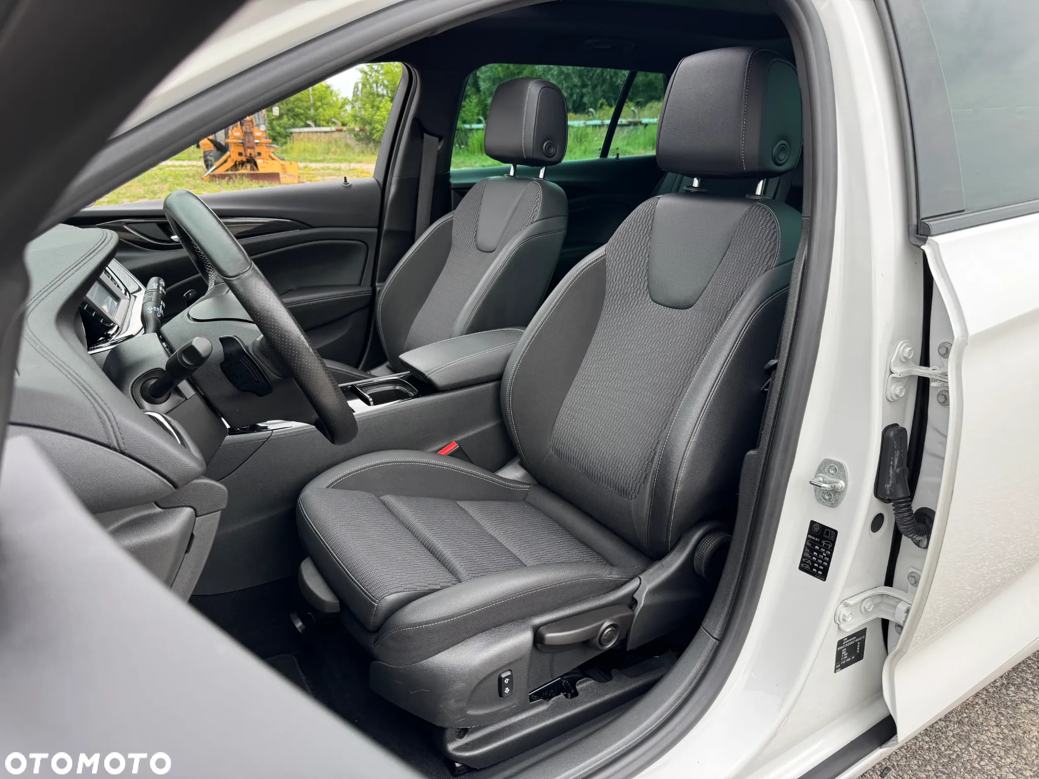 Opel Insignia Sports Tourer 2.0 Diesel Automatik Innovation - 4